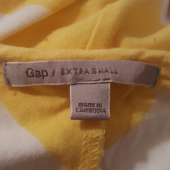 Gap maxi dress, symmetric, size XSmall, yellow & white, chevron stripe dress. - Picture 8 of 8